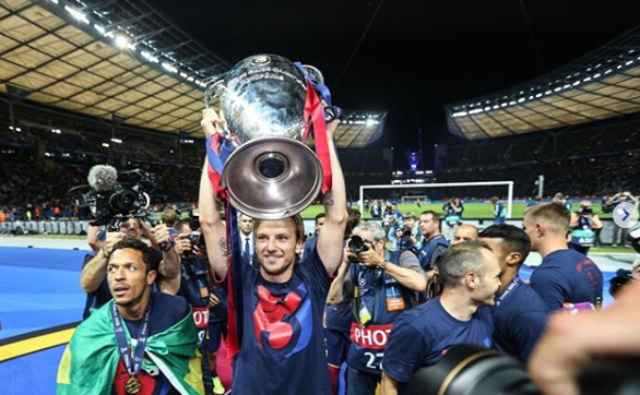 九游平台 -关于转折点！浙江队战术微调；国王杯国际比赛日攻防权衡；球迷炸锅；球探报告显示潜力的信息