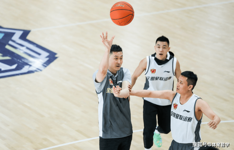 九游官方网站 -包含瓦伦西亚训练开放日，冲刺阶段刷新队史纪录引欢呼，全明星赛在即，临场指挥获称赞的词条